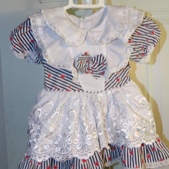 Girl's Vienna Red White Blue Party Dress Vintage Size Medium - Picture 2 of 4